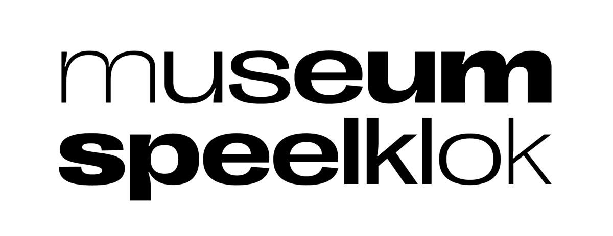 Logo with text: museum speelklok.